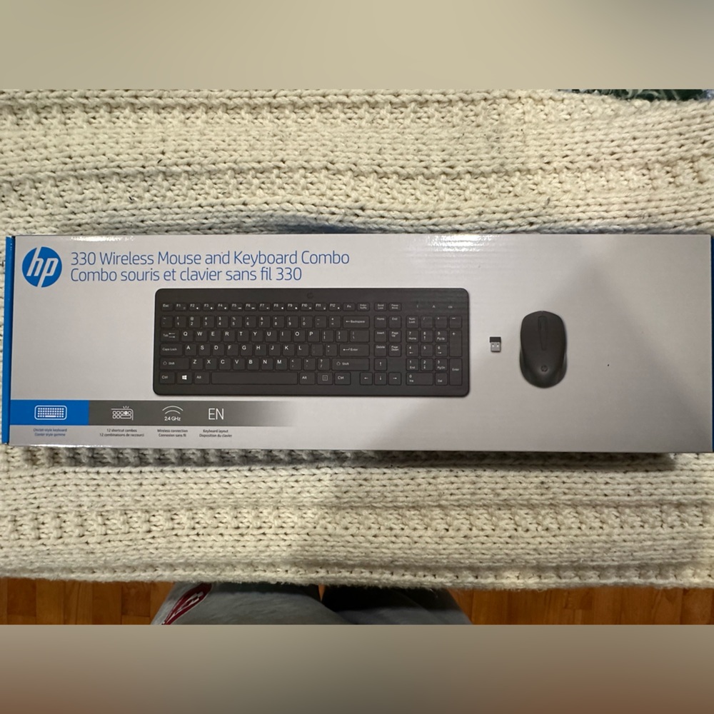 Wireless Keyboard and Mouse Combo in Black